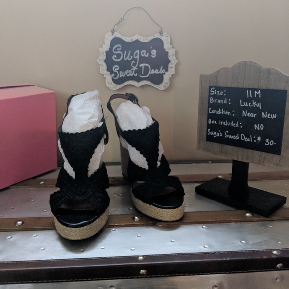 Sz 11 Lucky brand high wedge lace cloth design - Picture 1 of 6